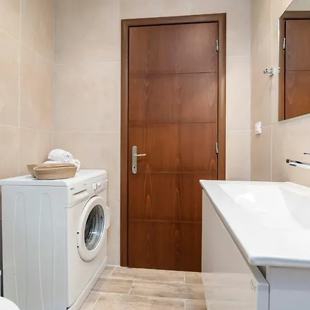 Gaia 4 - 5 Min To Beach Appartement